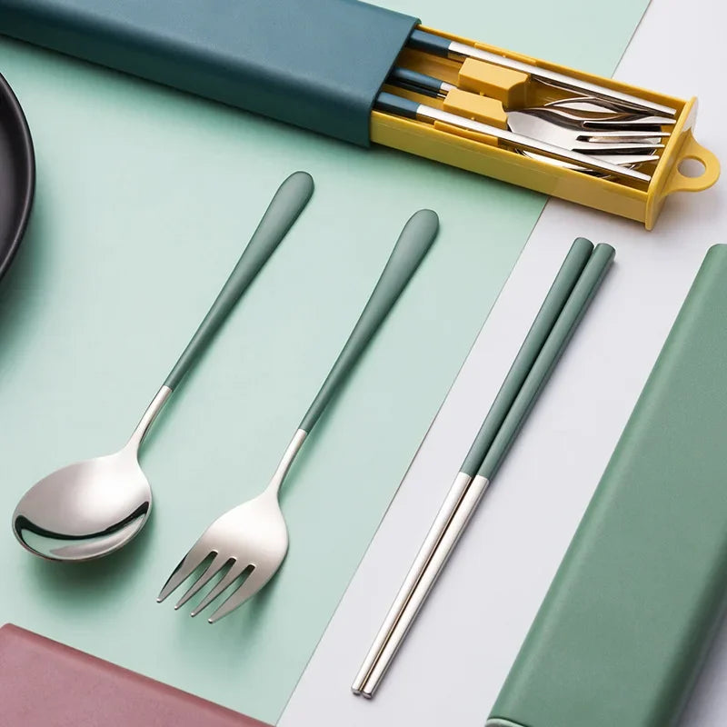 3pcs/Set Eco Friendly Dish Kitchen Accessories Silverware Sets Gold Knife Fork Spoon Portable Cutlery Sets With Case